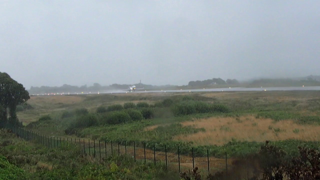 Le Falcon F7X du Président ce jour du 25 Aout à Quimper.