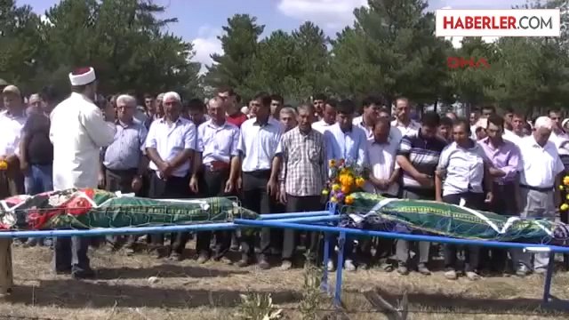 Bankayı Yumurta Yağmuruna Tuttular