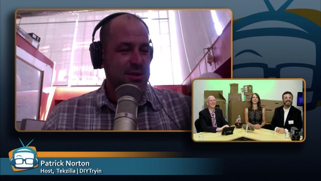 Patrick Norton Stops By the Geek House Grand Opening Party - GeekBeat Tips & Reviews