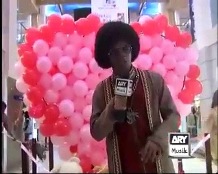 See the very funny innocent answer of this girl...