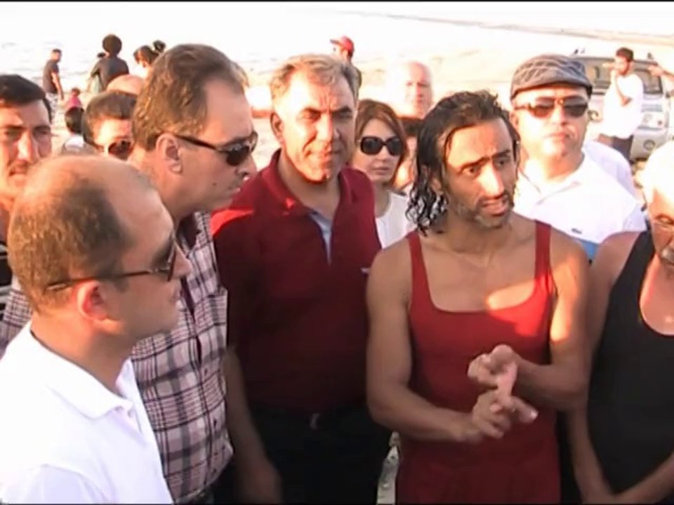 Azazi'nin Göl'deki muhteşem dansı