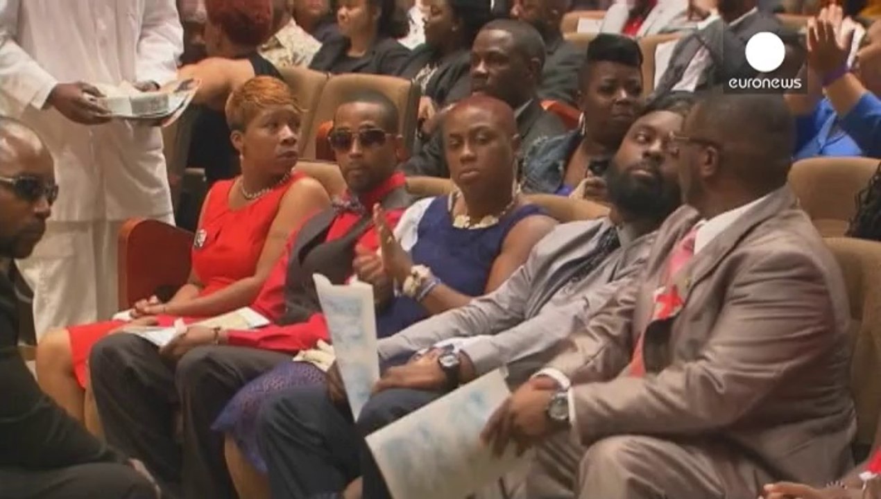 Ferguson'da yaşamını yitiren genç için cenaze töreni düzenlendi