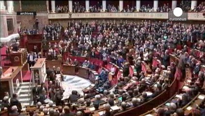 New French government due as Hollande looks to save presidency