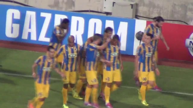 Οι πανηγυρισμοί στο γκολ του Αλωνεύτη