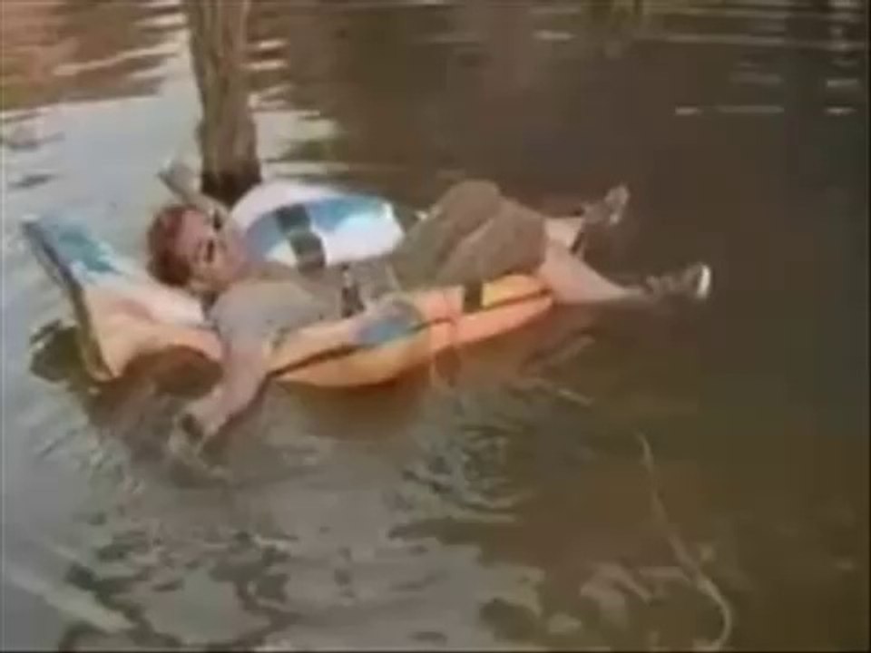 Crocodile (Trailer)