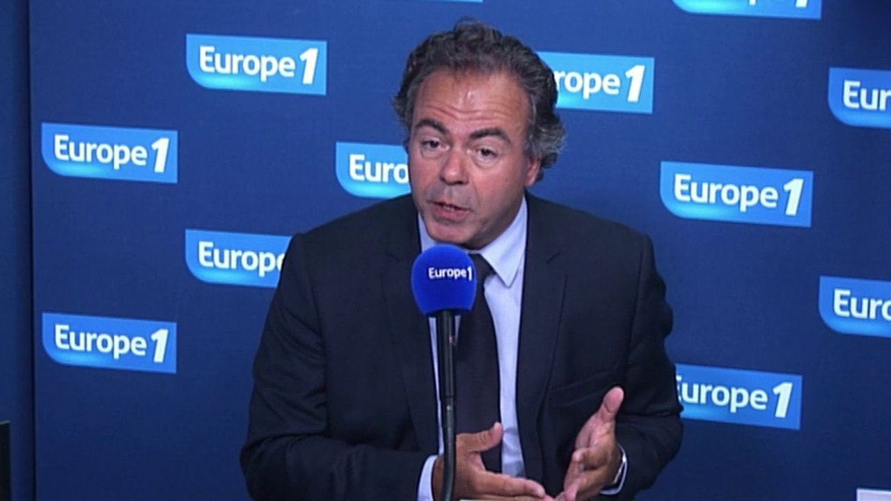 Chatel : "La fin d'un mauvais jeu de rôles"