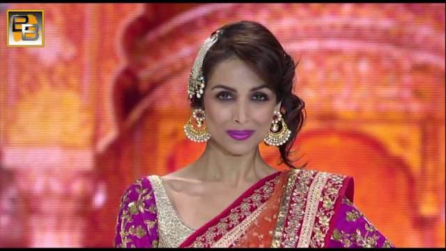 Malaika Arora Khan's SHOCKING WARDROBE MALFUNCTION