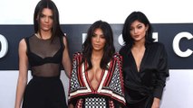 Kardashian Sisters Sizzle At Vma Red Carpet – Hot Or Not ?