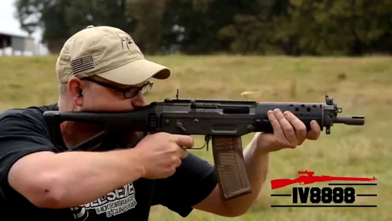 SIG SG 552 Commando ( Carbine Rifle Testing )