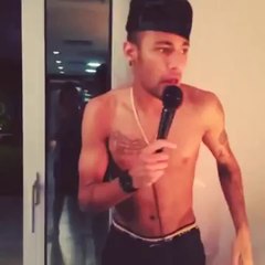Neymar canta rap