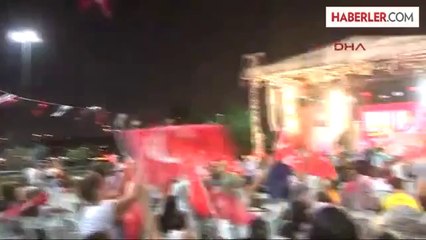 Erdoğan'ın Cumhurbaşkanı Olmasını Havai Fişeklerle Kutladılar