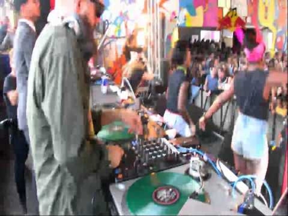 Dre Skull feat. Machel Montano live from RBMA x Major Lazer at Notting Hill Carnival 2012
