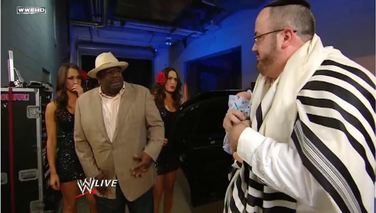 Cedric The Entertainer En Raw 21/09/2009  [Español Latino]