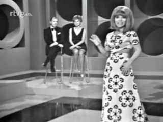 Encarnita Polo - Pepa Bandera