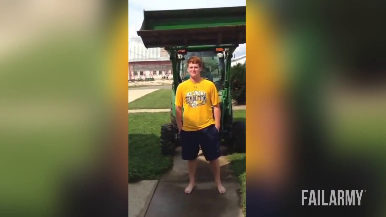 So violent and crazy ALS Ice Bucket Challenge Fail