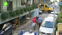Le immagini delle prostitute sfrattate dall'hotel del sesso di Miramare