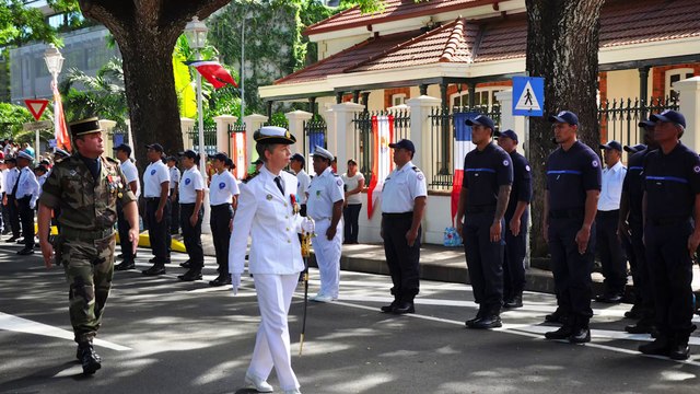 Défilé du 14 juillet des personnels de l'administration pénitentiaire