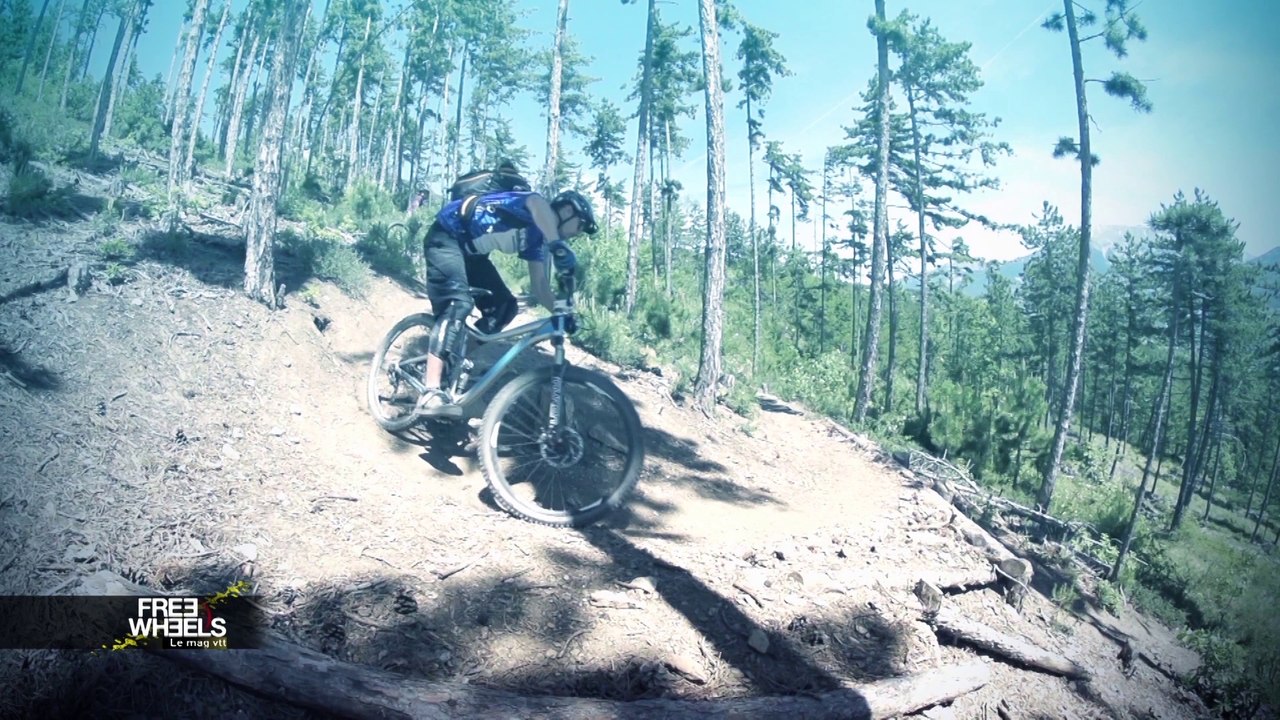 Le Virage en Epingle - Pilotage 09 - Freewheels - 2014