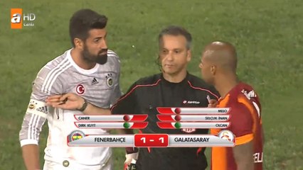 Le goal de Fenerbahce pête les plombs...