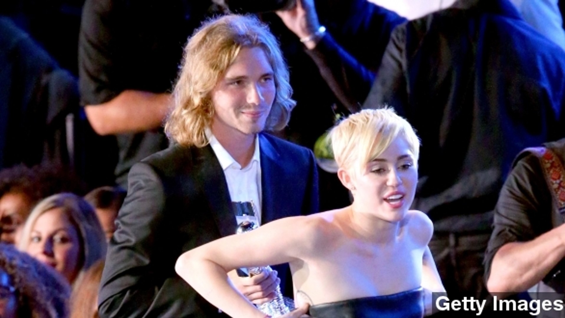 A Whole New Miley? Cyrus Was Totally Different At VMAs