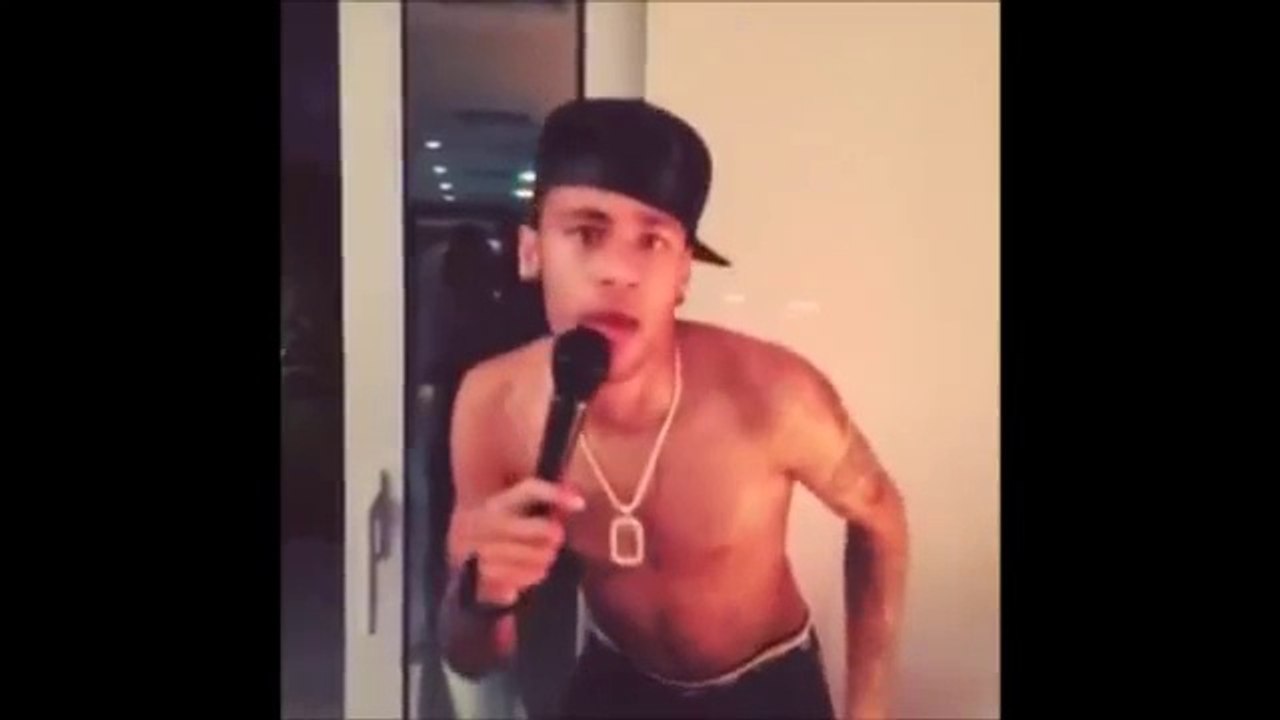 Neymar singing rap - Hip Hop Song _ Neymar cantando rap_(360p)