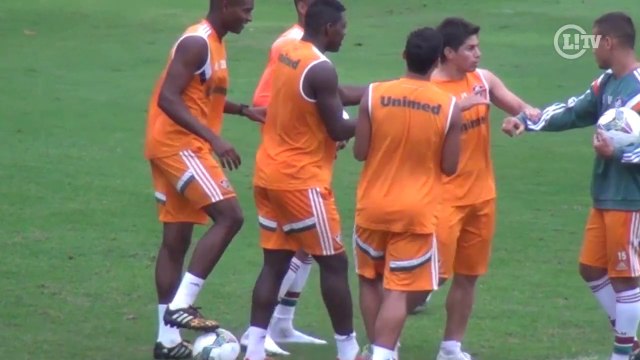 Conca comanda desafio com companheiros e leva a pior no fim