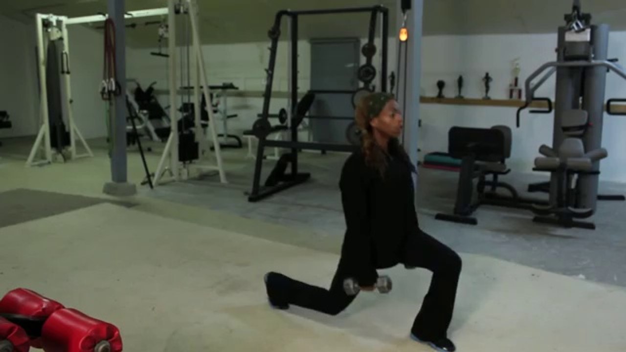 Dumbbell Exercises at the Gym for Thighs & Butt _ Weightlifting Tips