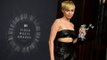 2014 MTV VMA Winners Pose With Their Awards Miley Cyrus Ariana Grande And More