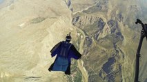 Amazing Wingsuit session : flying over Turkish mountains