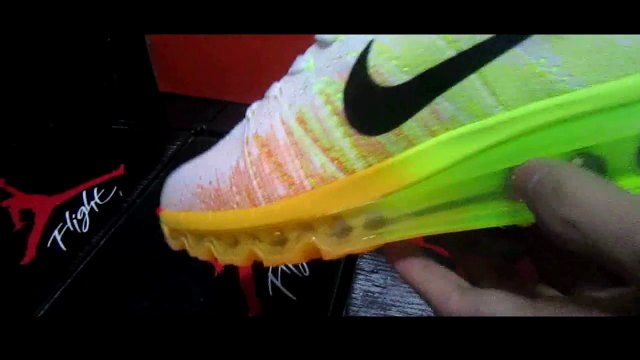 Cheap Shoes Nike WMNS Flyknit MAX White Black Atomic Mango Volt Expert Running