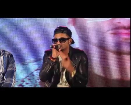 Honey Singh croons live for his fans
