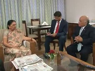 Gujarat CM Anandiben Patel meets Thailand Ambassador in Delhi