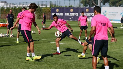 Training session (28/08/2014). Neymar Jr rejoins squad for training