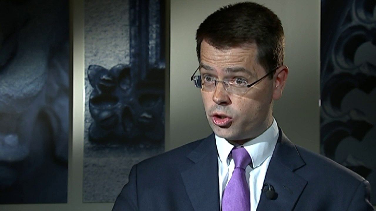 Minister admits cutting net migration is 'challenging'