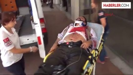 Parkta Sopayla Dövüldü