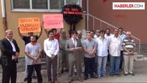 Şile İlçe Milli Eğitim Müdürlüğü Önünde Müdür Protestosu
