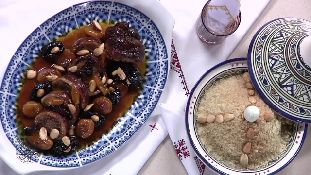 Recette marocaine Carré dagneau aux fruits secs شميشة ملفوف رف الضان بالفواكه الجافة