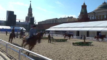 верховая езда на красной площади
