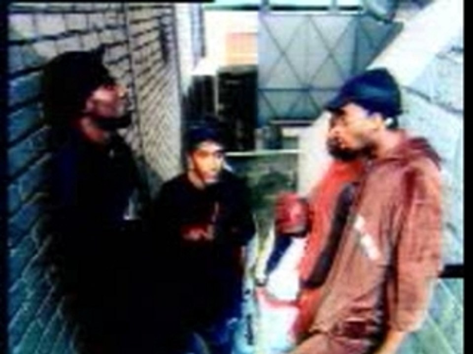 CLIP - Saian Supa crew - A demi nue