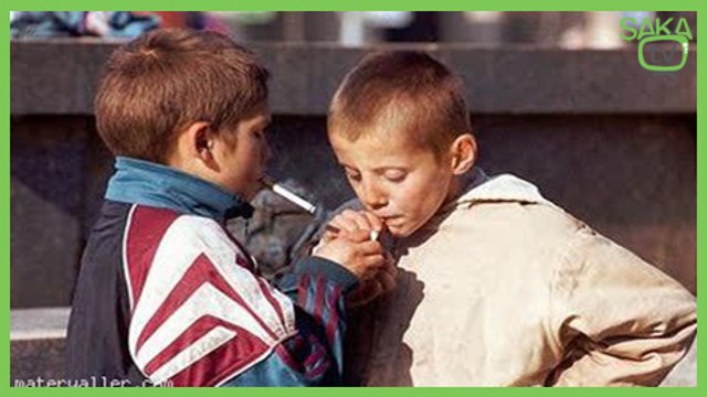 Sigara İçerken Kameraya Yakalana Çocuklar