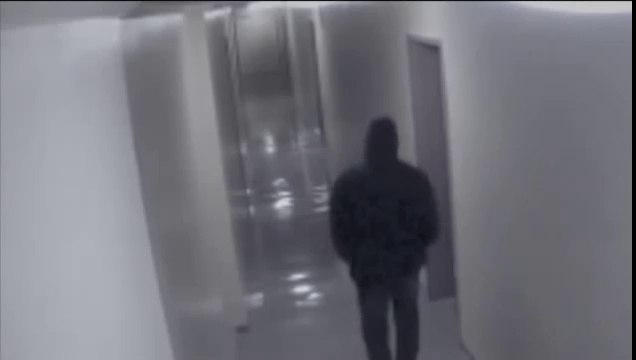 Un homme se fait attaquer par un fantôme !