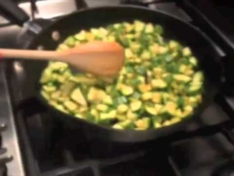 Barbara d'Urso - Ricetta di Ferragosto: pasta con ricotta, pomodori e zucchine