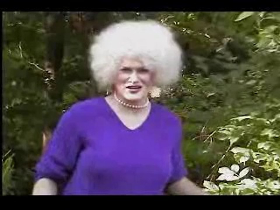 Hobo and Zombie Bite Prevention Spoof Comercial - Jolean Does it!