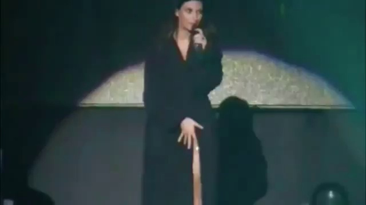Oups Laura Pausini