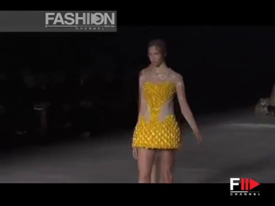 "Alexander McQueen" Spring Summer 2009 Paris 2 of 3 by Fashion Channel