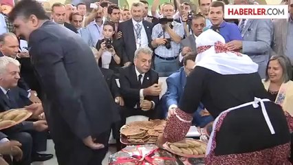 83. İzmir Enternasyonal Fuarı - Kışanak ve Hisarcıklıoğlu, standları gezdi