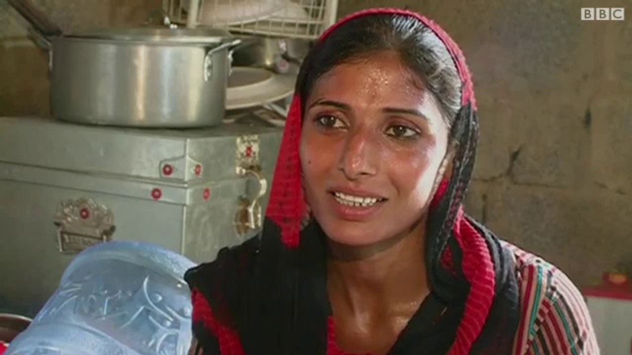 solar panel in pakistan