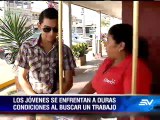 ¿Cuánto tarda un joven, de entre 15 y 24 años, en conseguir trabajo en Ecuador?