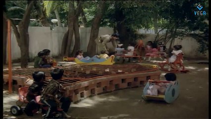 Anna Nagar Mudal Theru Movie - Ambika and Sathyaraj Sentiment Scene