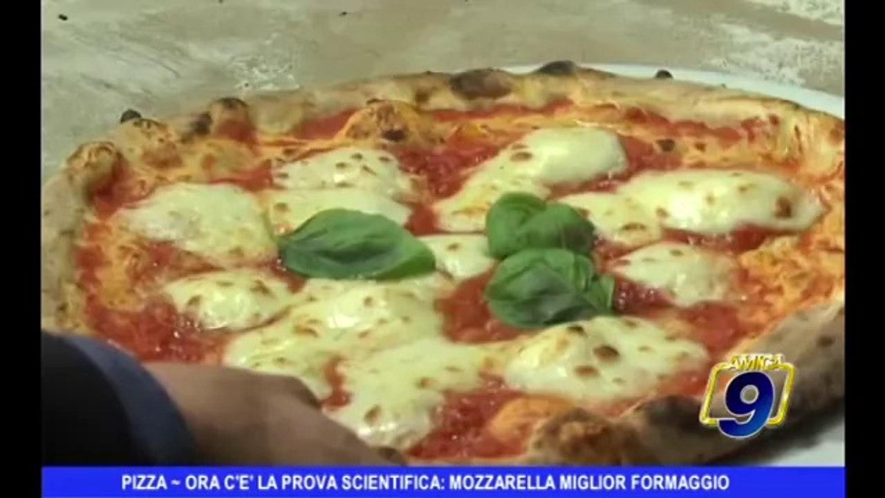 PIZZA | Ora c'è la prova scientifica: mozzarella miglior formaggio